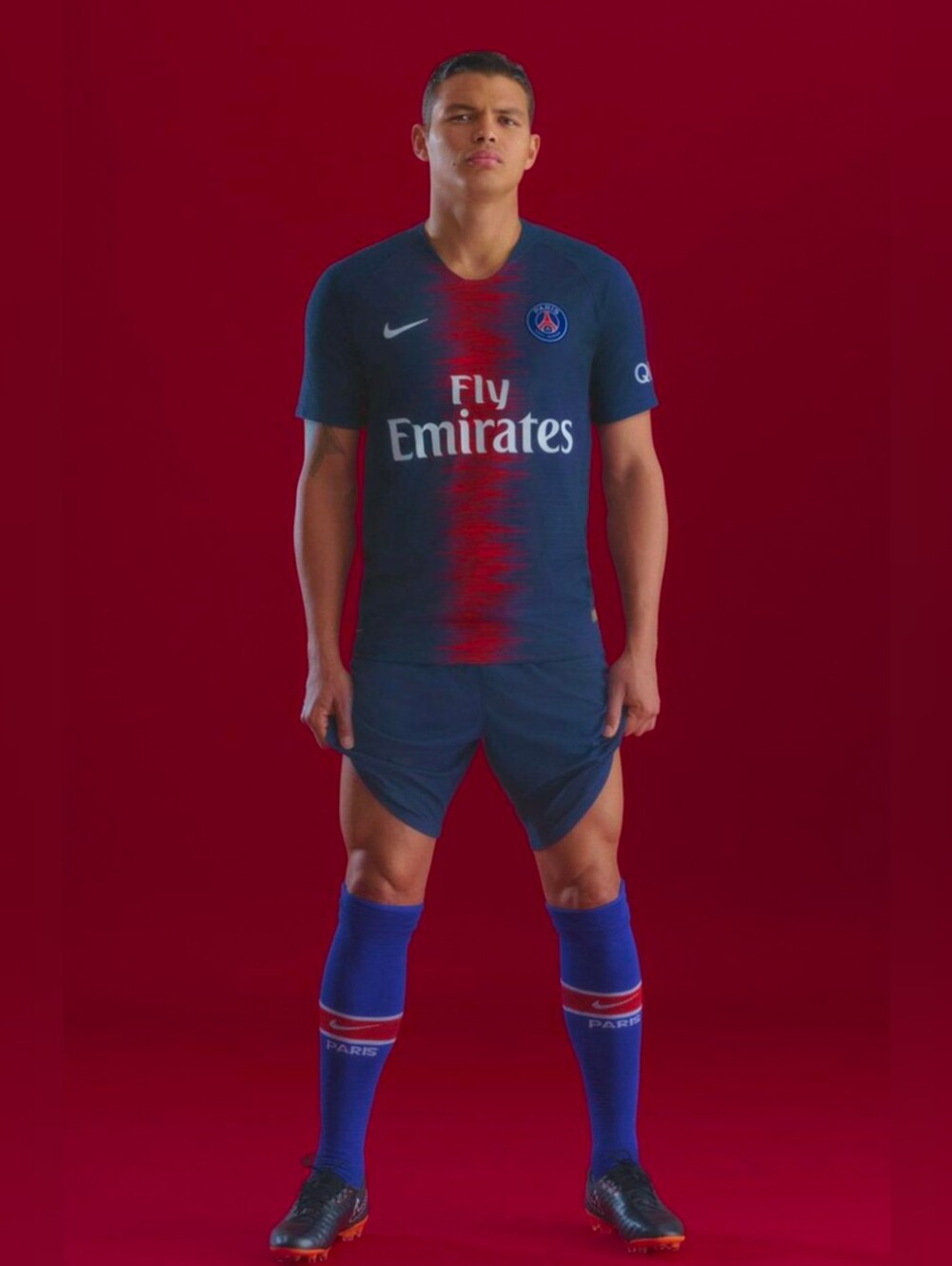 Nike 2018–19 Paris Saint-Germain Home Jersey Size Large PSG